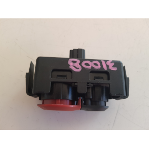 8200214896A COMANDO LUCI DI EMERGENZA E CHIUSURA RENAULT CLIO 1.2 B 55KW 2010  