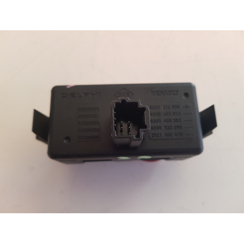 8200214896A COMANDO LUCI DI EMERGENZA E CHIUSURA RENAULT CLIO 1.2 B 55KW 2010  