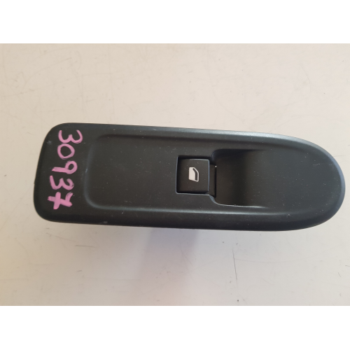 96637534XT PULSANTIERA COMANDO ALZAVETRO ANTERIORE DESTRO CITROEN C3 2011