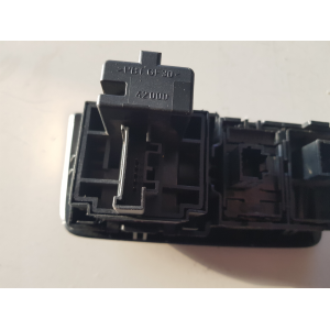 88020009 COMANDO REGOLAZIONE LUCI E FARI RENAULT X MOD 2010 648450001R