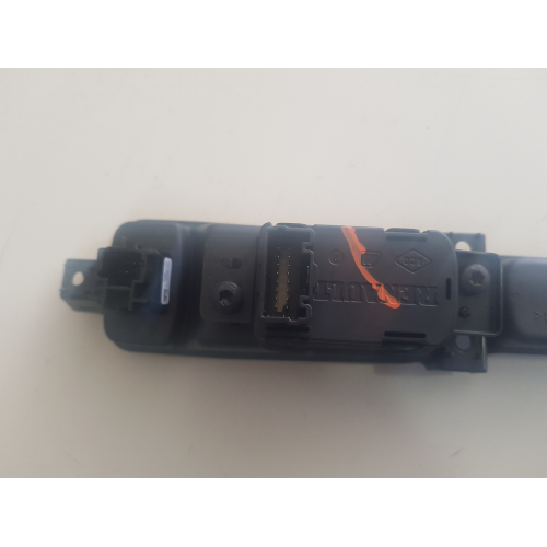 363213189R COMANDO INTERRUTTORE FRENO DI STANZIONAMENTO ELETTRICO RENAULT MEGANE IV 2016