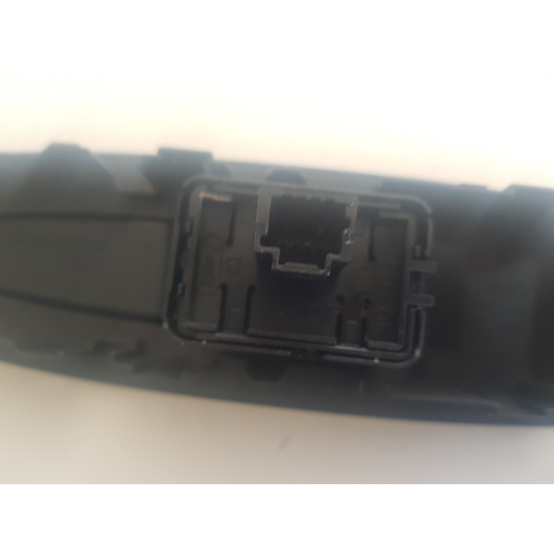 809605274R COMANDO INTERRUTTORE ALZAVETRO ANTERIORE DESTRO RENAULT MEGANE IV 2017