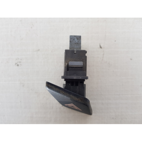 84332-0D020 PULSANTE LUCI DI EMERGENZA TOYOTA YARIS 1.3 B 64KW 2008