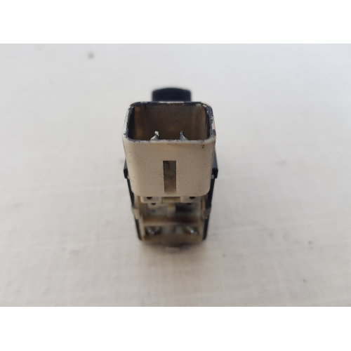 PULSANTE INTERRUTTORE ALZAVETRO POSTERIORE SINISTRO CHEVROLET MATIZ 1.0 B GPL 48KW 2007