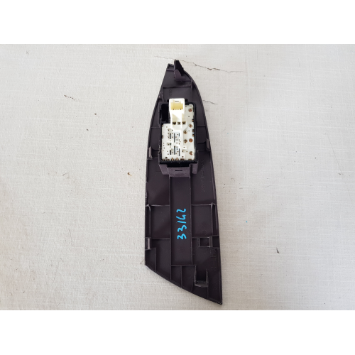 74231-74010 PULSANTIERA ALZAVETRO ANTERIORE DESTRA TOYOTA IQ 1.0 B 50KW 2009 1KR FE