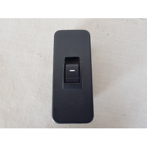 YUD501070PVJ PULSANTIERA ALZAVETRO ANTERIORE DESTRO LAND ROVER DISCOVERY 3 2.7 D 140KW 2005