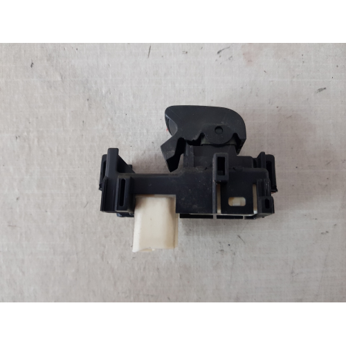 PULSANTE COMANDO ALZAVETRO ANTERIORE DESTRO TOYOTA YARIS 1.4 D 66KW 2006