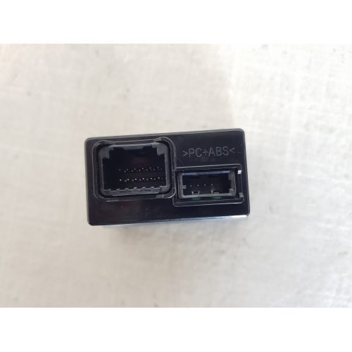 96120-H8100 PRESA ATTACCO USB AUX KIA RIO YB 1.4 crdi 66kw 2017