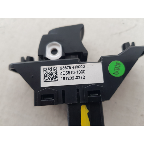 93575-H8000 COMANDO ALZAVETRO ANTERIORE DESTRO KIA RIO 1.4 D 66KW 2017 4D6510-1000 161202-0272