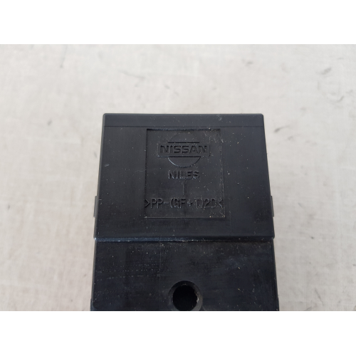 PULSANTIERA COMANDO ALZAVETRO ANTERIORE SINISTRO NISSAN MICRA K12 1.5 B 51KW 2015
