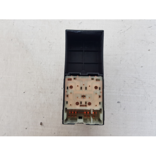 PULSANTIERA COMANDO ALZAVETRO ANTERIORE SINISTRO NISSAN MICRA K12 1.5 B 51KW 2015
