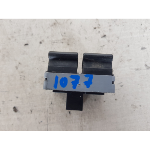 6Q0959858 COMANDO INTERRUTTORE ALZAVETRO ANTERIORE SINISTRO VOLKSWAGEN POLO 1.4 D 59KW 2006