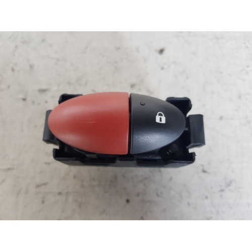 8200214896 COMANDO INTERRUTTORE CHIUSURA PORTE RENAULT TWINGO 1.2 B 56KW 2009 88800000  