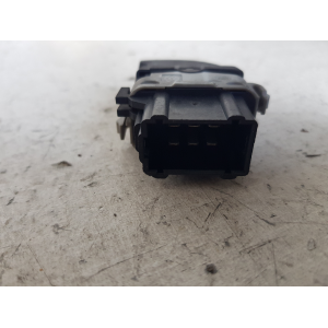 2808203 COMANDO INTERRUTTORE ALZAVETRO ANTERIORE DESTRO RENAULT TWINGO 1.2 B 56KW 2009 214936B 902115B