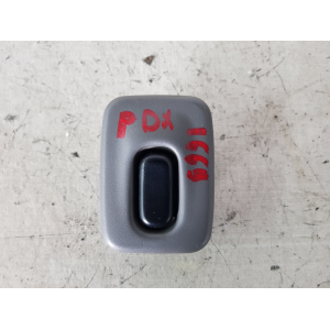 COMANDO INTERRUTTORE ALZAVETRO POSTERIORE DESTRO MAZDA BT-50 PICK-UP 2.5 D 4X4 105KW 2000