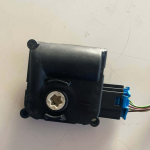 4F0820511A MOTORINO SCATOLA RISCALDAMENTO AUDI A6 SW 2.7 D 132KW
2007 0132801359 