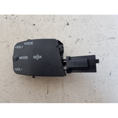 3M5T-14K147 COMANDI RADIO AL VOLANTE FORD FOCUS 2.0 B/GPL 107KW 2009