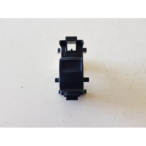 829-2K34 COMANDO PULSANTE ALZA VETRO CRISTALLO POSTERIORE DESTRO TOYOTA AURIS 1.4 D 2014
