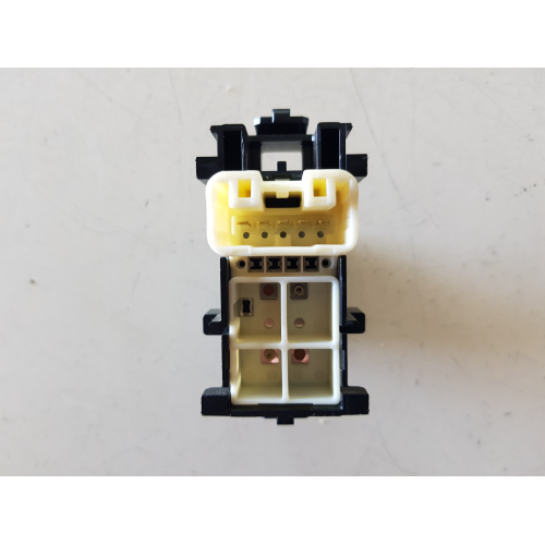 829-2K34 COMANDO PULSANTE ALZA VETRO CRISTALLO POSTERIORE DESTRO TOYOTA AURIS 1.4 D 2014
