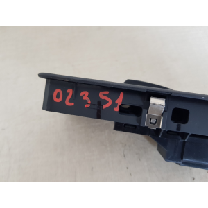PULSANTIERA ALZAVETRO POSTERIORE SINISTRA RANGE ROVER SPORT LAND ROVER 2.7 D 140KW 2008 276DT
