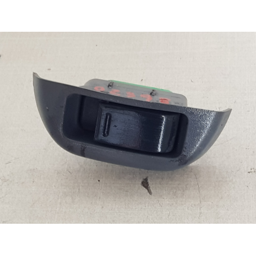 64610-0HC1GA PULSANTE COMANDO ALZAVETRO ANTERIORE DESTRA CITROEN C1 1.0 B 50KW 2008