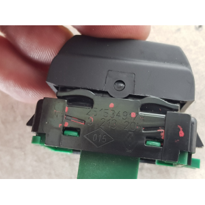 251534917R COMANDO INTERRUTTORE RENAULT CAPTUR 0.9 B 66KW 2014