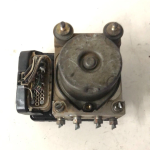 89541-52031 CENTRALINA POMPA AGGREGATO ABS TOYOTA YARIS 1.0 B BENZINA
44510-52190 0221D1221