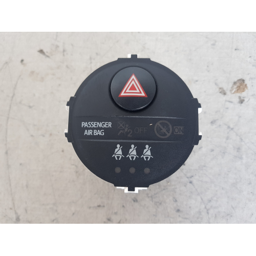 83950 0D050-A COMANDO INTERRUTTORE LUCI DI EMERGENZA 4 FRECCE TOYOTA YARIS ANNO 2016