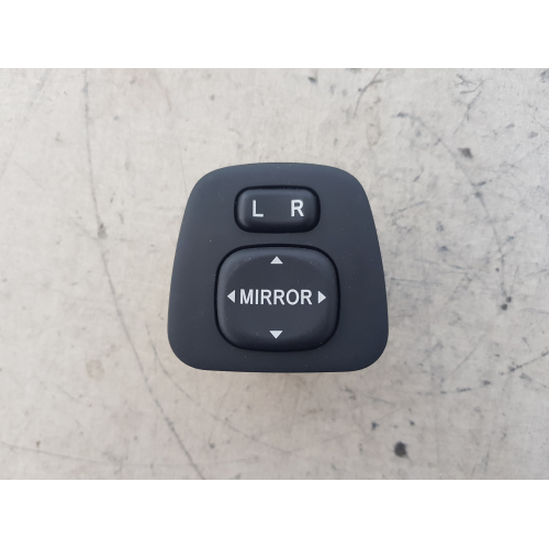 76J357A COMANDO INTERRUTTORE REGOLAZIONE SPECCHI TOYOTA AYGO 1.0 B 53KW 2019 183574