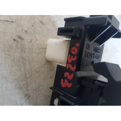 829-2T80 COMANDO INTERRUTTORE ALZAVETRO TOYOTA AYGO 1.0 B 53KW 2019  
