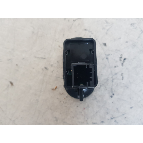 96401469XT PULSANTE COMANDO ALZAVETRO CITROEN C3 1.4 D 50KW 2006