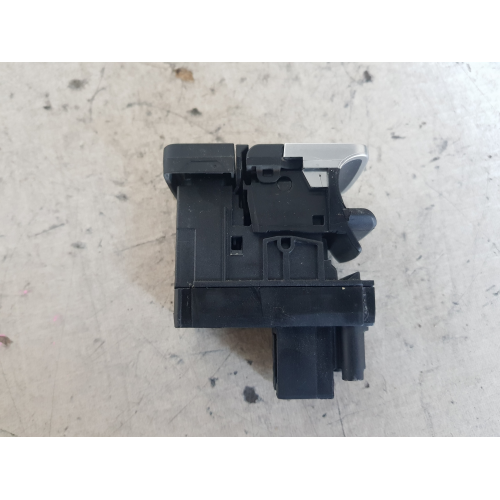 5Q0927225D COMANDO INTERRUTTORE FRENO A MANO ELETTRICO VOLKSWAGEN GOLF 7 VII 1.6 D 81KW ANNO 2016 CXX