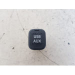 KD45669U0 PRESA ATTACCO AUX USB MAZDA CX-5 2.2 D 110KW SH 2015