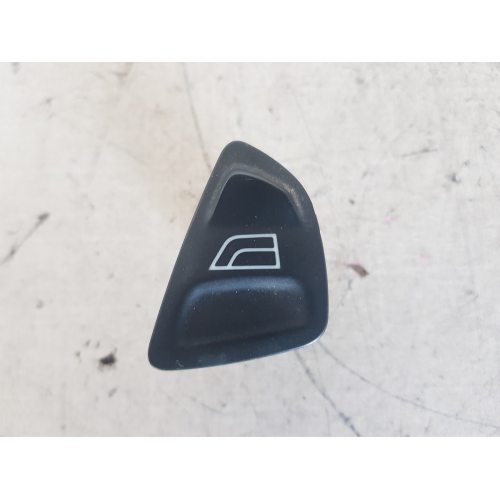 E30583 COMANDO INTERRUTTORE PULSANTE ALZAVETRO FORD KA 1.2 B 51KW 2010