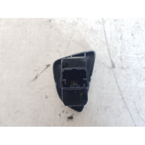 E30583 COMANDO INTERRUTTORE PULSANTE ALZAVETRO FORD KA 1.2 B 51KW 2010