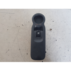 8200278436 PULSANTIERA COMANDO ALZAVETRO ANTERIORE DESTRO RENAULT MODUS 1.2 B 55KW 2005