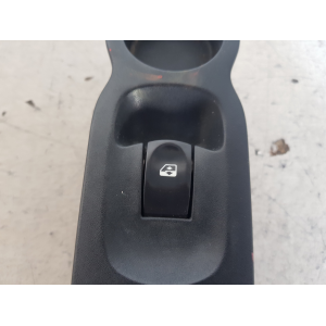 8200278436 PULSANTIERA COMANDO ALZAVETRO ANTERIORE DESTRO RENAULT MODUS 1.2 B 55KW 2005