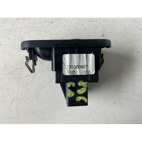 735360607 PULSANTE COMANDO ALZAVETRO ANTERIORE DESTRA LANCIA YPSILON 2007