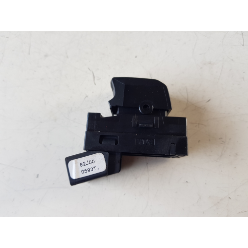 62J00 0593T COMANDO INTERRUTTORE ALZAVETRO SUZUKI SPLASH 1.2 B 63KW 2008