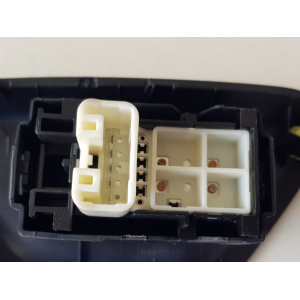 COMANDO ALZAVETRO ANTERIORE DESTRO PEUGEOT 108 1.0 B 51KW 2018