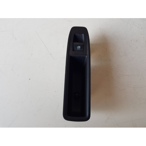 254218388R PULSANTIERA COMANDO ALZAVETRO POSTERIORE DESTRO RENAULT CAPTUR 1.0 TCE B GPL 74KW ANNO 2022 