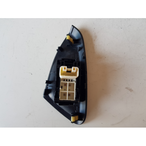 PULSANTIERA COMANDO ALZAVETRO TOYOTA AYGO 1.0 B 51KW 2015 