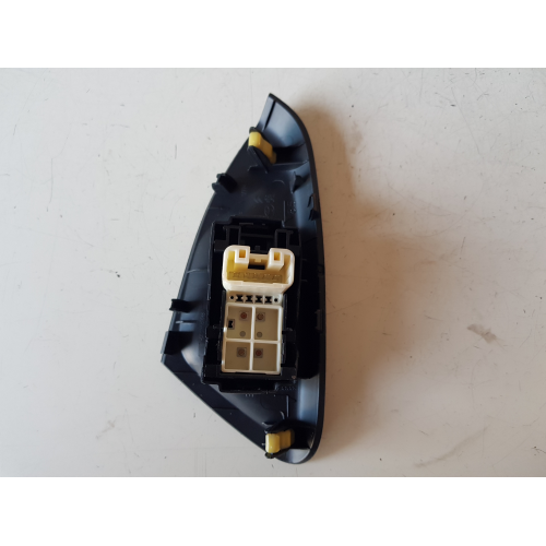 PULSANTIERA COMANDO ALZAVETRO TOYOTA AYGO 1.0 B 51KW 2015 