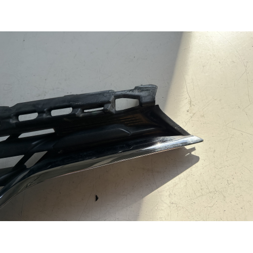 GRIGLIA PARAURTI ANTERIORE RENAULT CAPTUR 0.9 B 66KW 2014