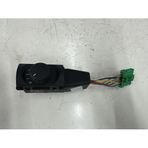 96846886XT INTERRUTTORE COMANDO SEDILE RISCALDATO PEUGEOT 5008 1.6 D 84KW 2014