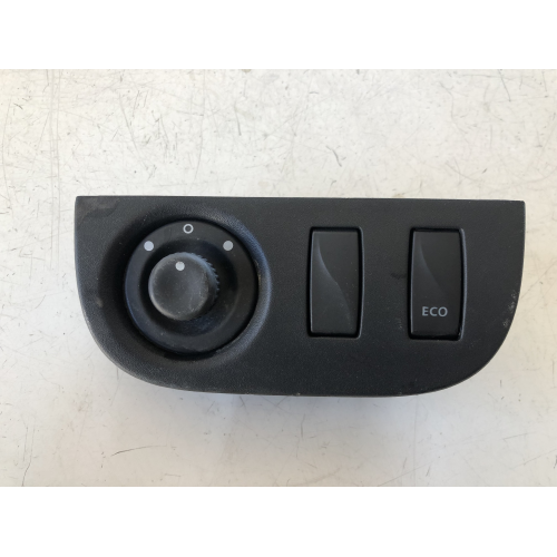 255704649R COMANDO INTERRUTTORE DACIA SANDERO 2015