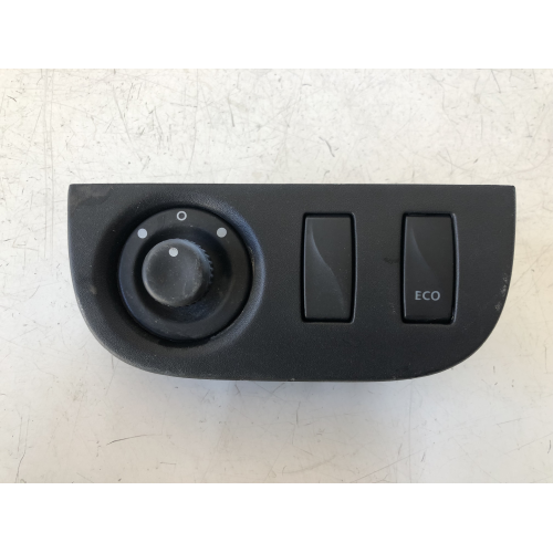 255704649R COMANDO INTERRUTTORE DACIA SANDERO 2015
