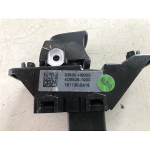93590-H8000 PULSANTE COMANDO ALZAVETRO KIA RIO 2017