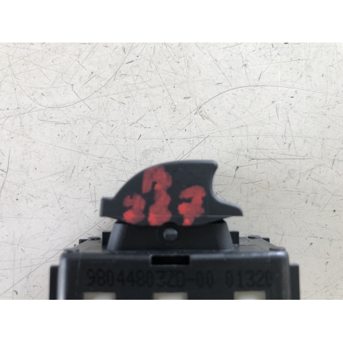 98044803ZD PULSANTE COMANDO ALZAVETRO PEUGEOT 3008 ANNO 2017