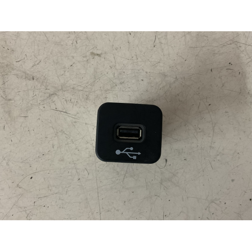 735600659 PORTA USB PER JEEP Renegade 2020
